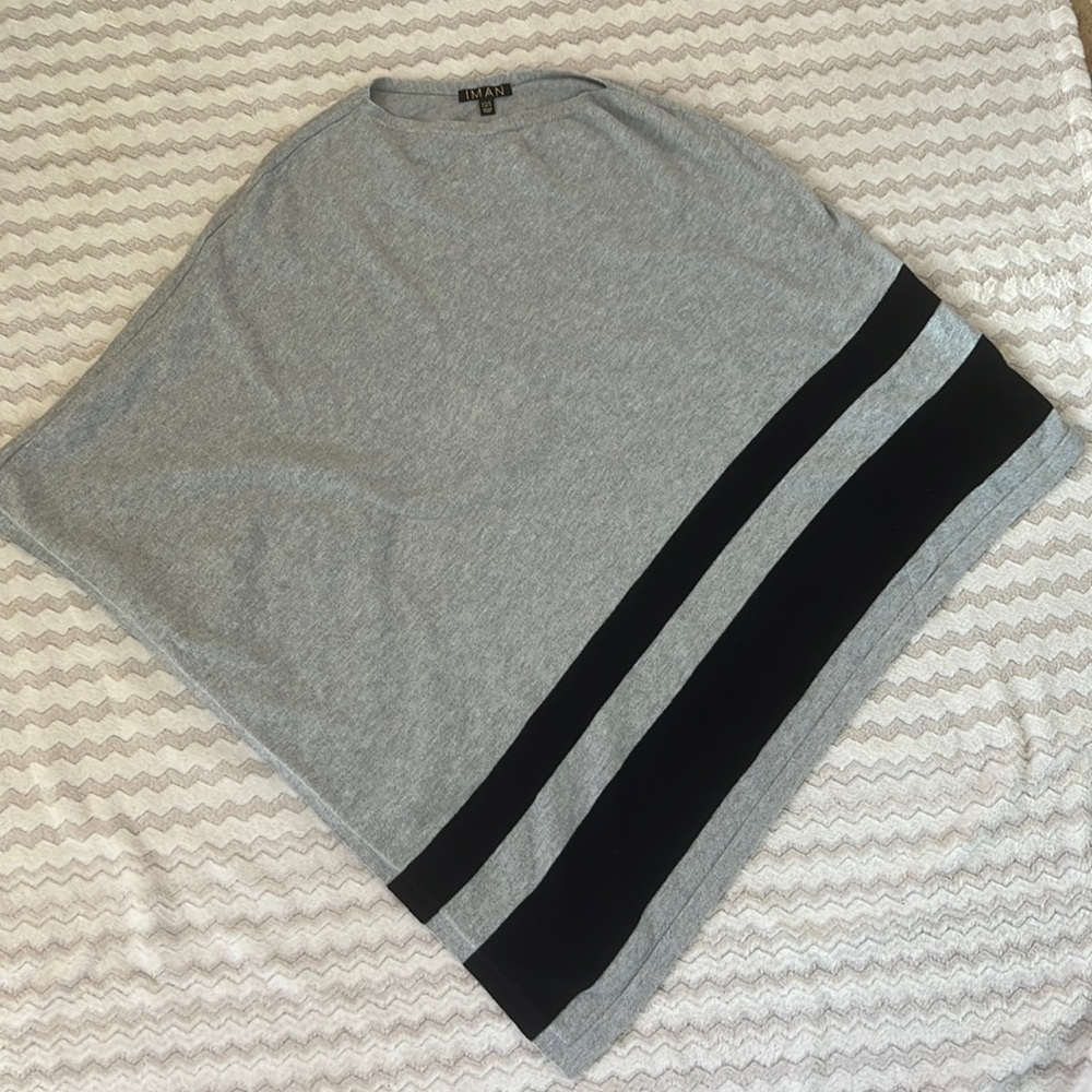 IMAN Global Chic Asymmetric Poncho with Stripe Detail. Gray/black. Oversized XS.